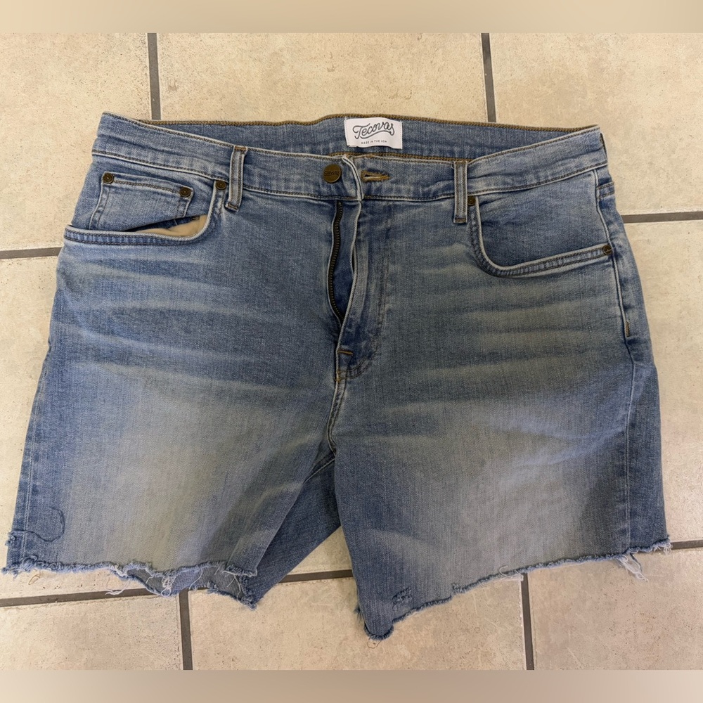 Tecovas Women’s Jean shorts 36/32 standard fit (14/16 fit)